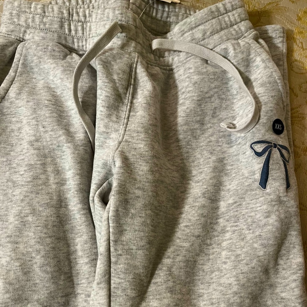 Hollister Sweatpants. (Size XXS).